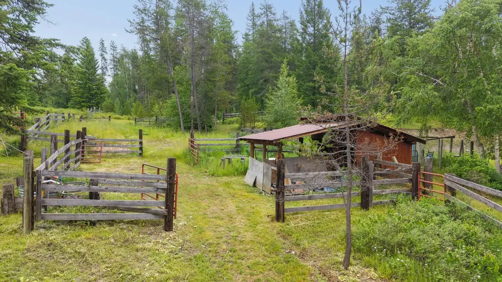 45 Breezy Bay Drive West Glacier MT 59936