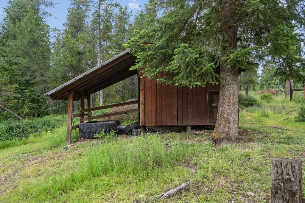45 Breezy Bay Drive West Glacier MT 59936