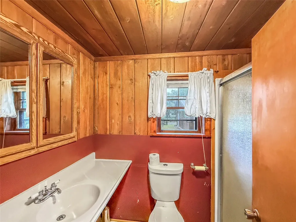 114 E Armitage Street Ennis MT 59729