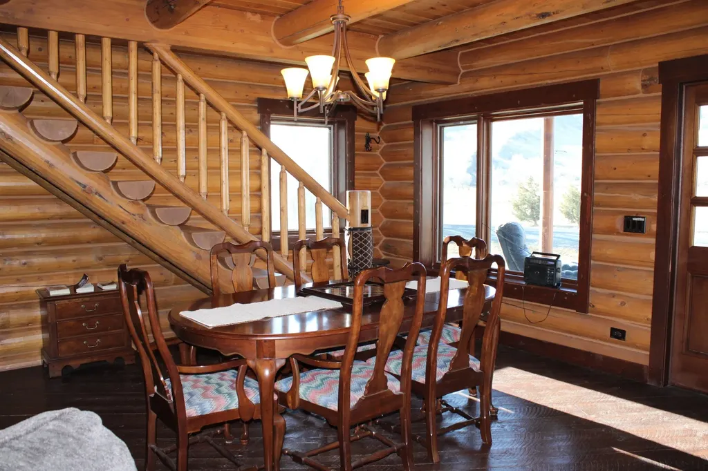 2173 Old Us Highway 91 Cascade MT 59421