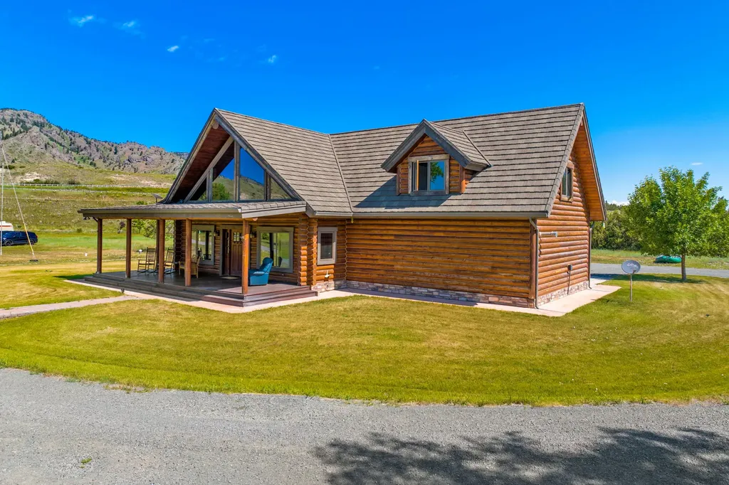 2173 Old Us Highway 91 Cascade MT 59421