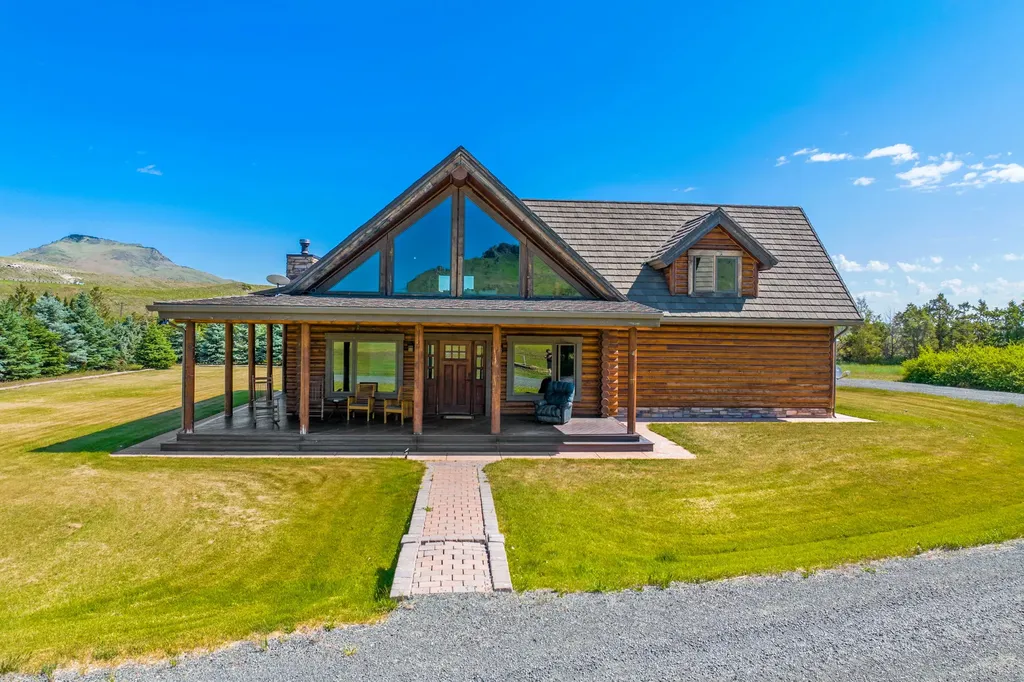 2173 Old Us Highway 91 Cascade MT 59421