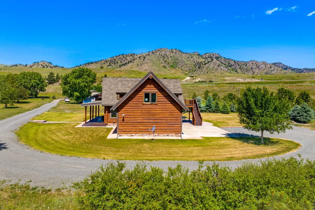 2173 Old Us Highway 91 Cascade MT 59421