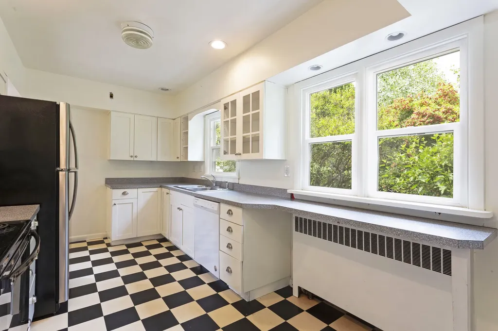 1721 Helen Avenue Missoula MT 59801