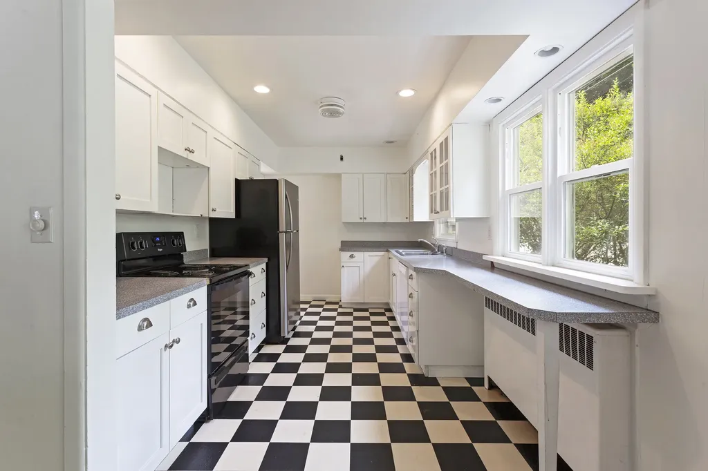 1721 Helen Avenue Missoula MT 59801