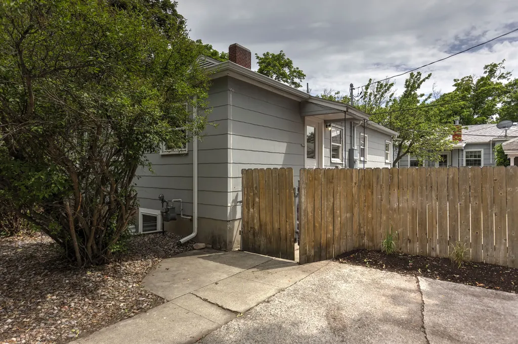 1721 Helen Avenue Missoula MT 59801