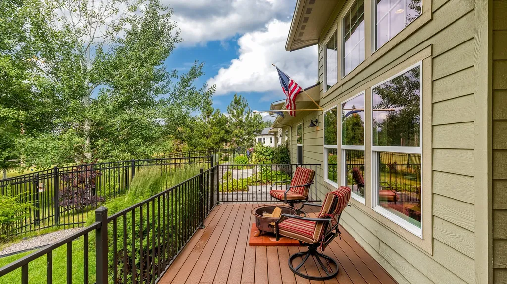 28 Crossbuck Trail Bigfork MT 59911