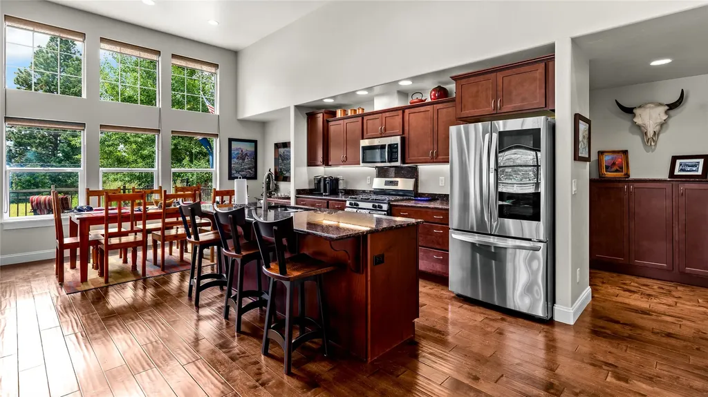 28 Crossbuck Trail Bigfork MT 59911