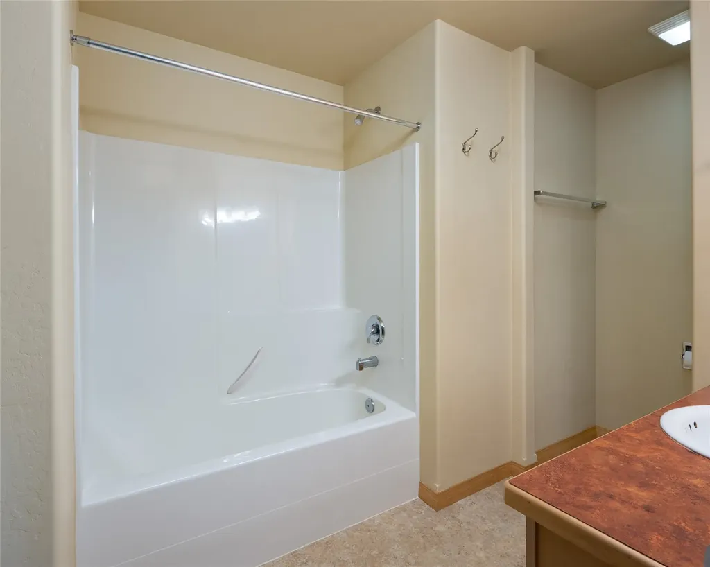2950 Warbler Way Bozeman MT 59718