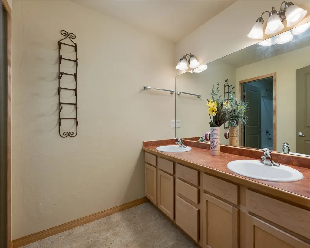 2950 Warbler Way Bozeman MT 59718