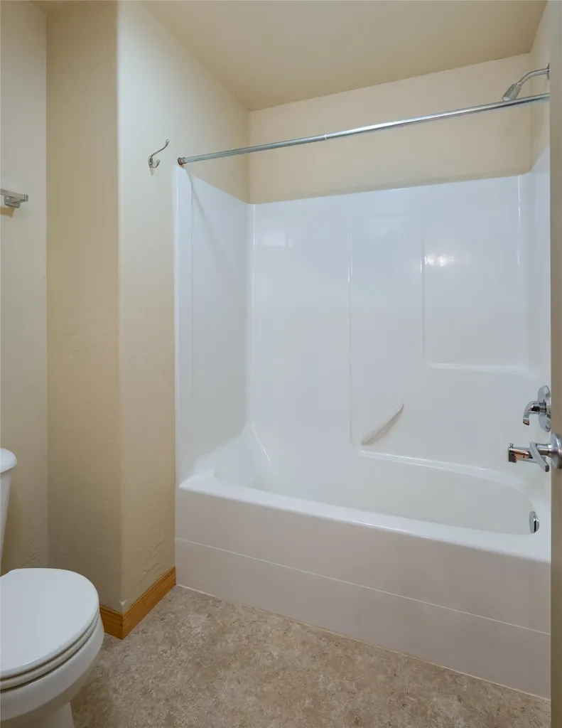 2950 Warbler Way Bozeman MT 59718