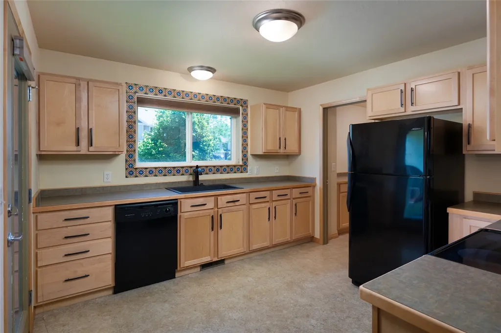 2950 Warbler Way Bozeman MT 59718