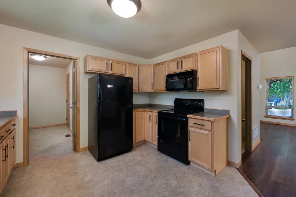 2950 Warbler Way Bozeman MT 59718