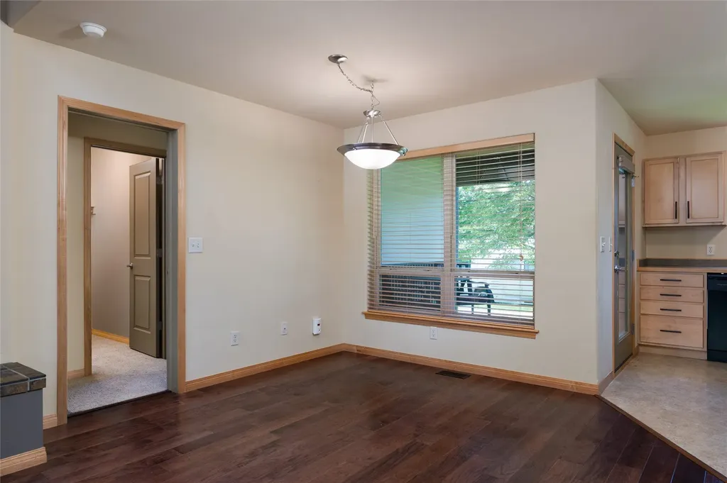 2950 Warbler Way Bozeman MT 59718