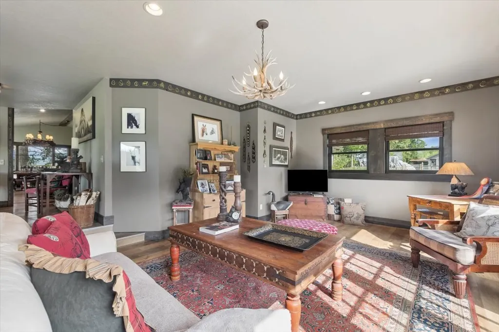 107 Old Ranch Road Whitefish MT 59937
