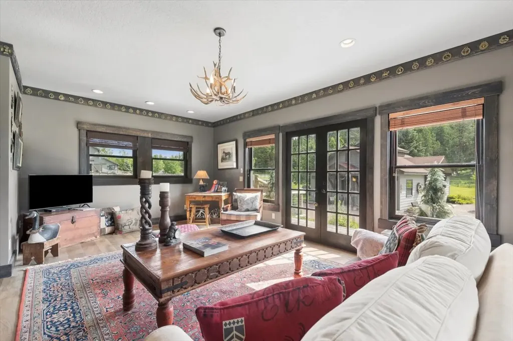 107 Old Ranch Road Whitefish MT 59937