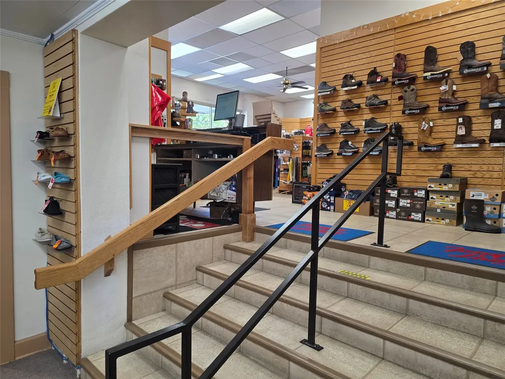 136 W Main Street Hamilton MT 59840