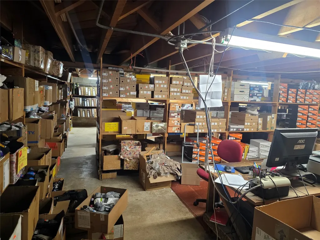 136 W Main Street Hamilton MT 59840