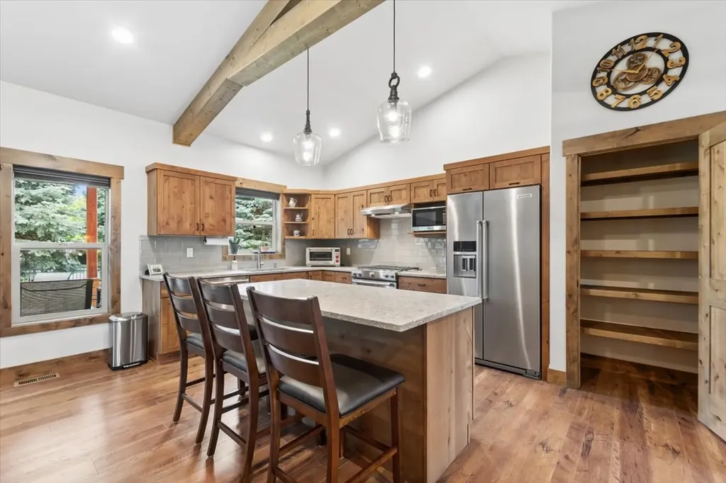 236 Bluebunch Court Bigfork MT 59911