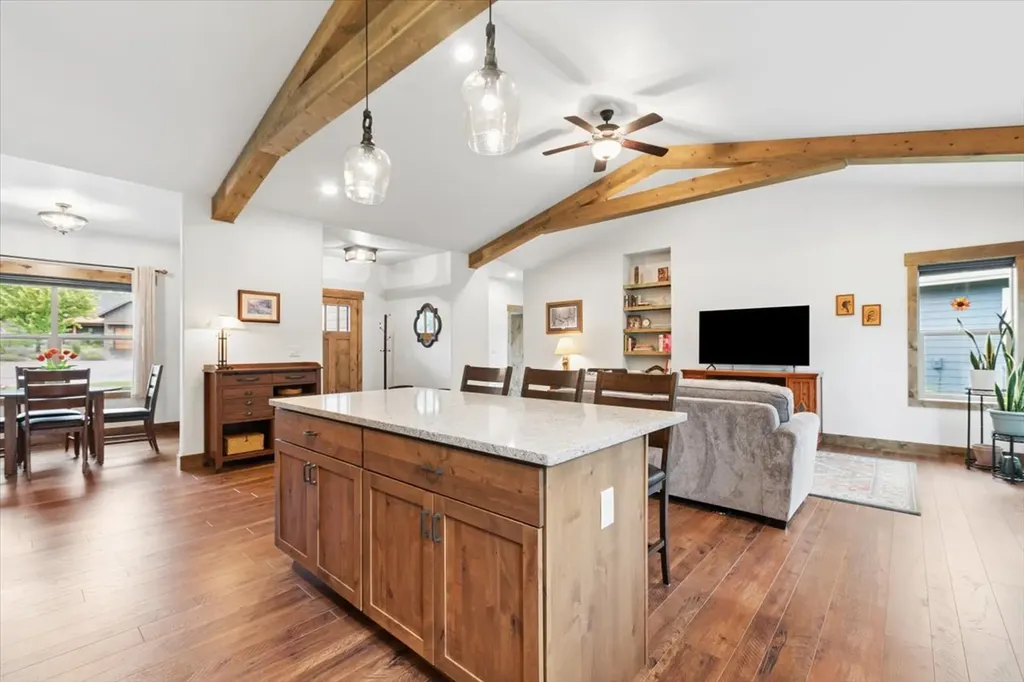236 Bluebunch Court Bigfork MT 59911