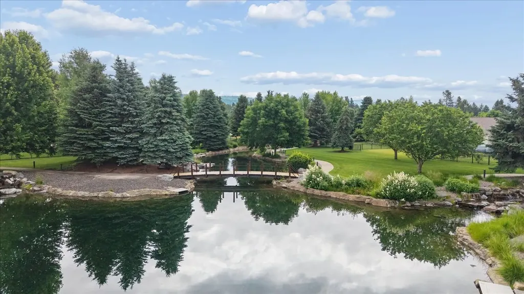 236 Bluebunch Court Bigfork MT 59911