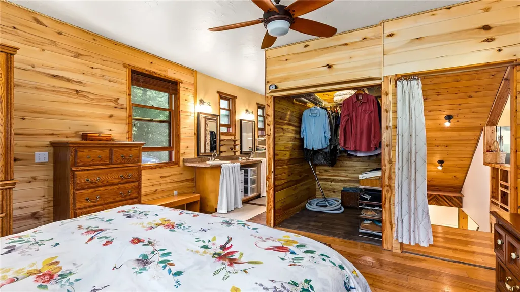21299 Hydeaway Road Rollins MT 59931