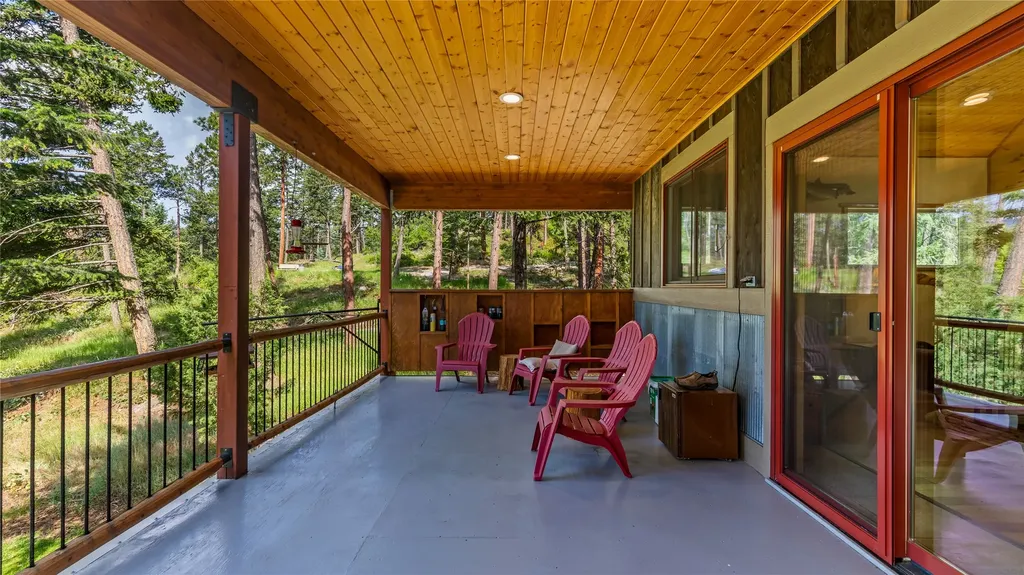 21299 Hydeaway Road Rollins MT 59931