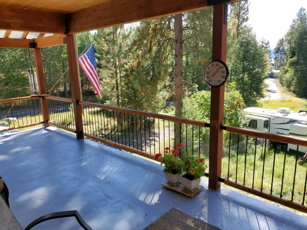 21299 Hydeaway Road Rollins MT 59931