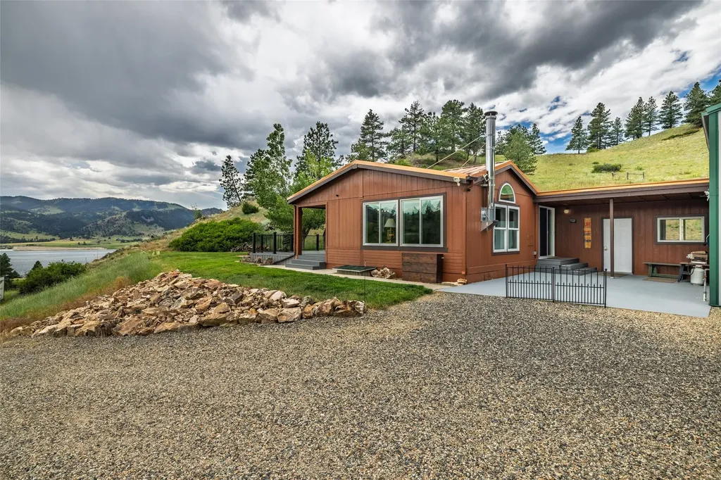 2792 Mountain Lion Gulch Wolf Creek MT 59648
