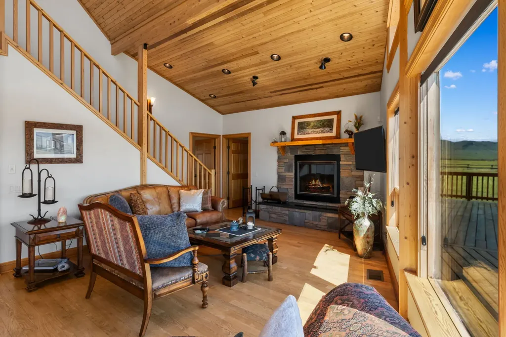 77 Valley View Drive Twin Bridges MT 59754