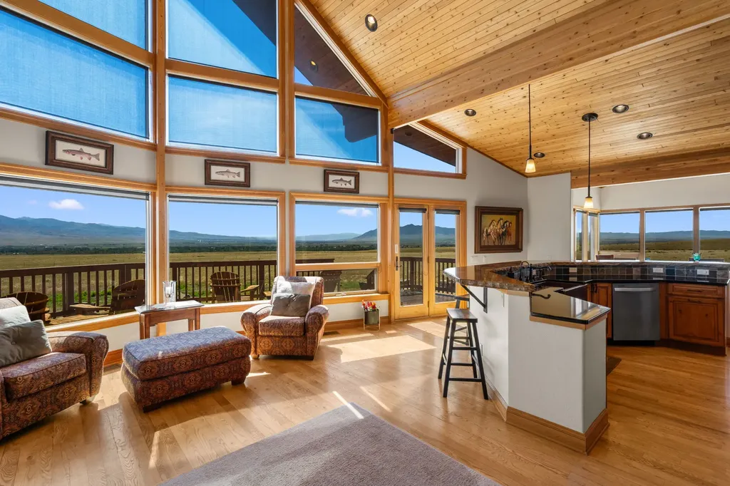 77 Valley View Drive Twin Bridges MT 59754