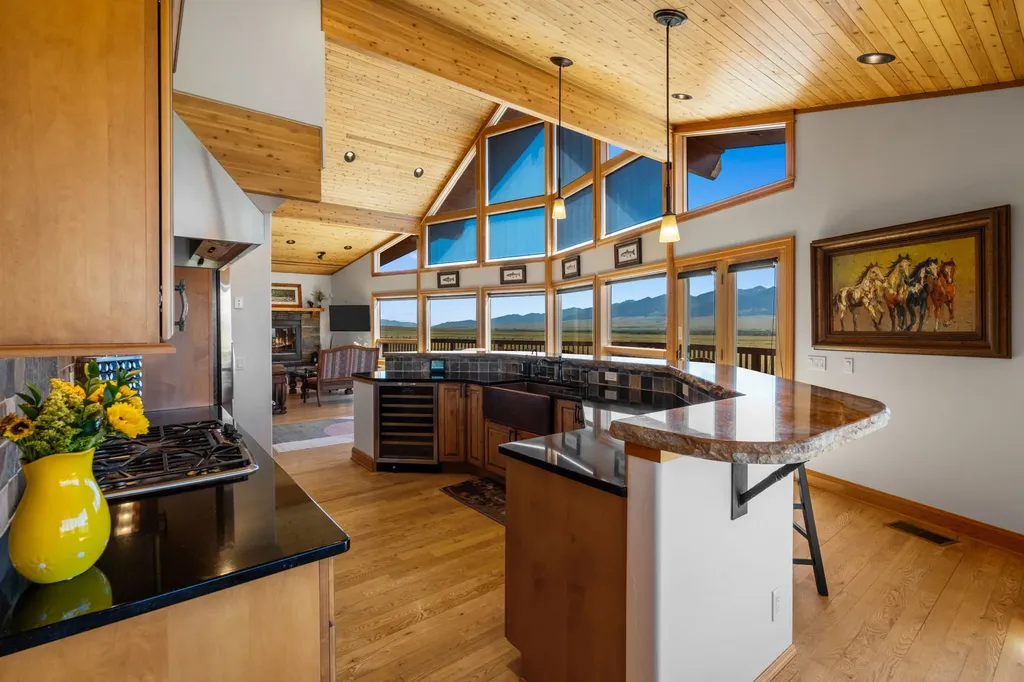 77 Valley View Drive Twin Bridges MT 59754