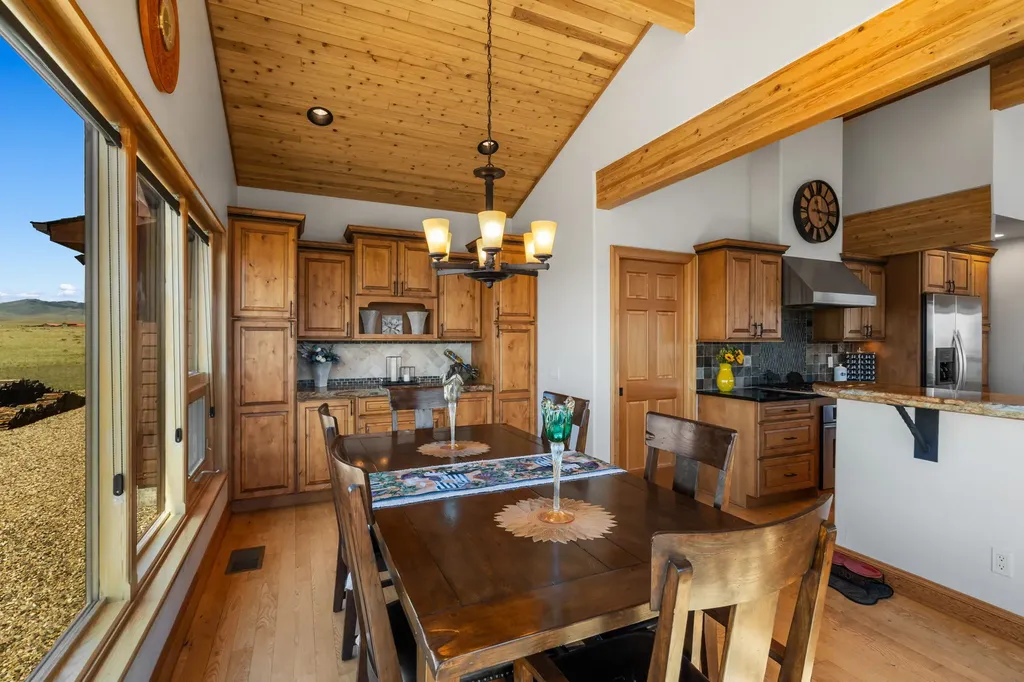 77 Valley View Drive Twin Bridges MT 59754