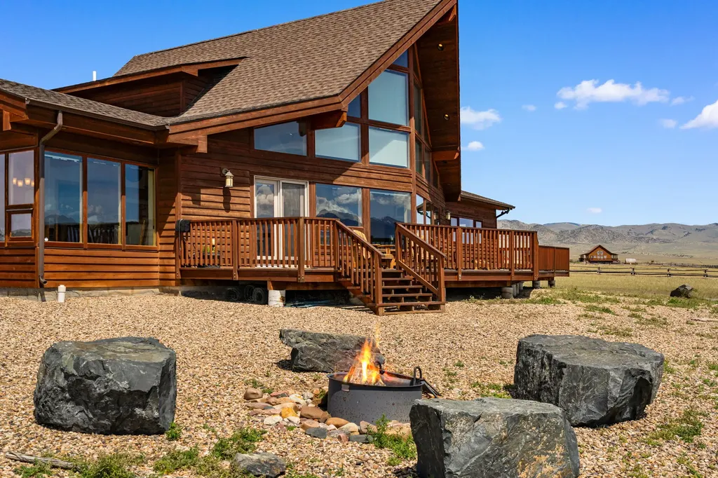 77 Valley View Drive Twin Bridges MT 59754