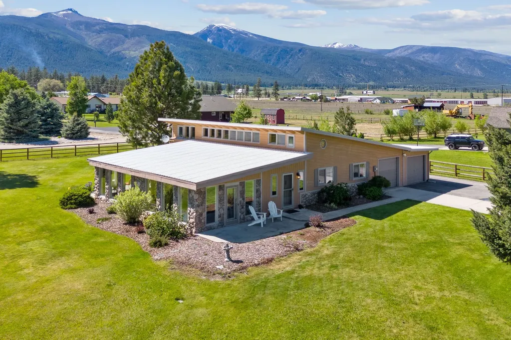 4079 Stevensville River Road Stevensville MT 59870