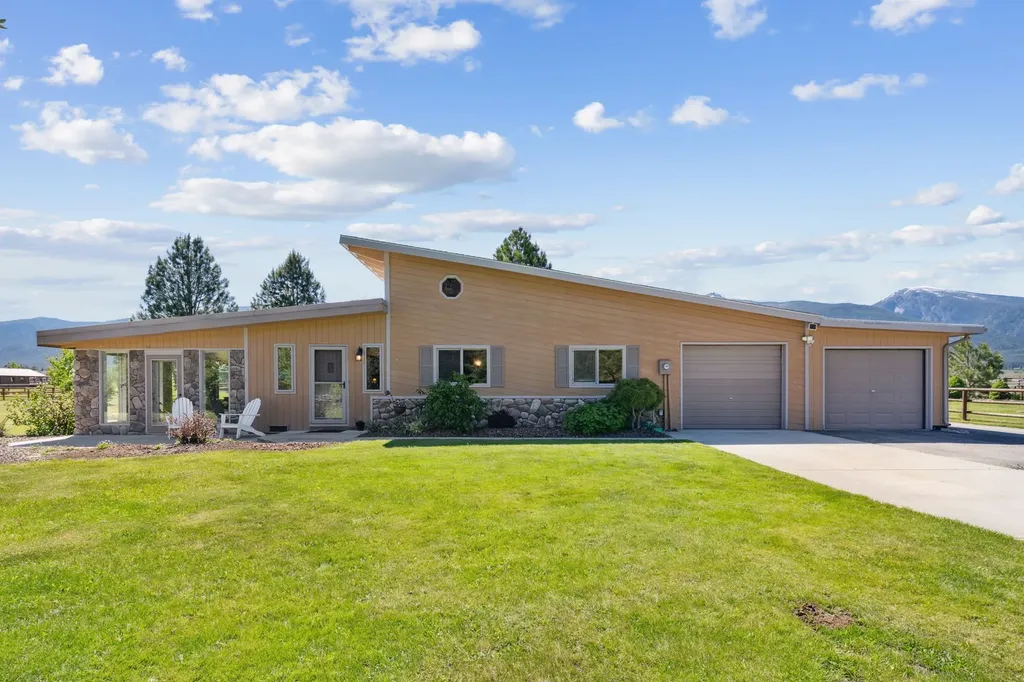 4079 Stevensville River Road Stevensville MT 59870