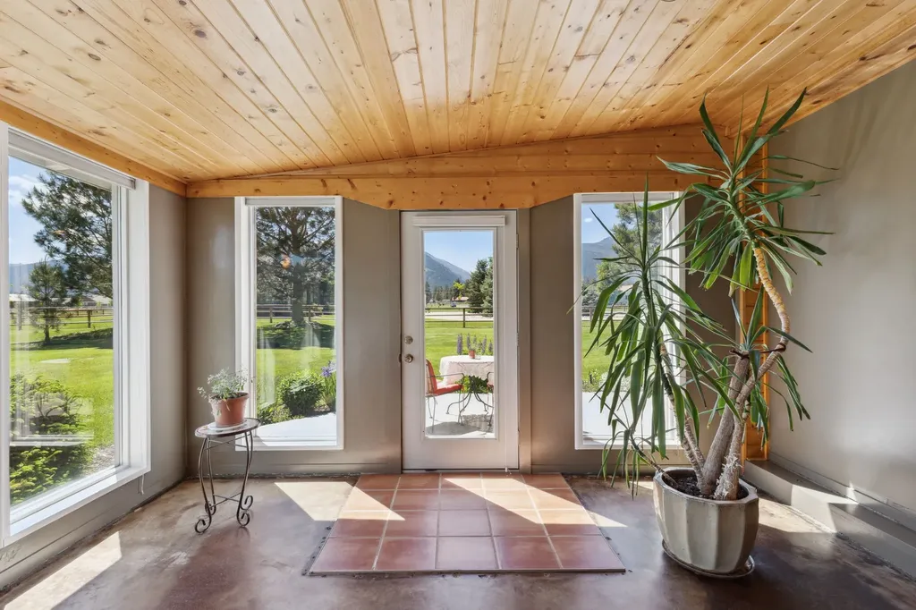4079 Stevensville River Road Stevensville MT 59870