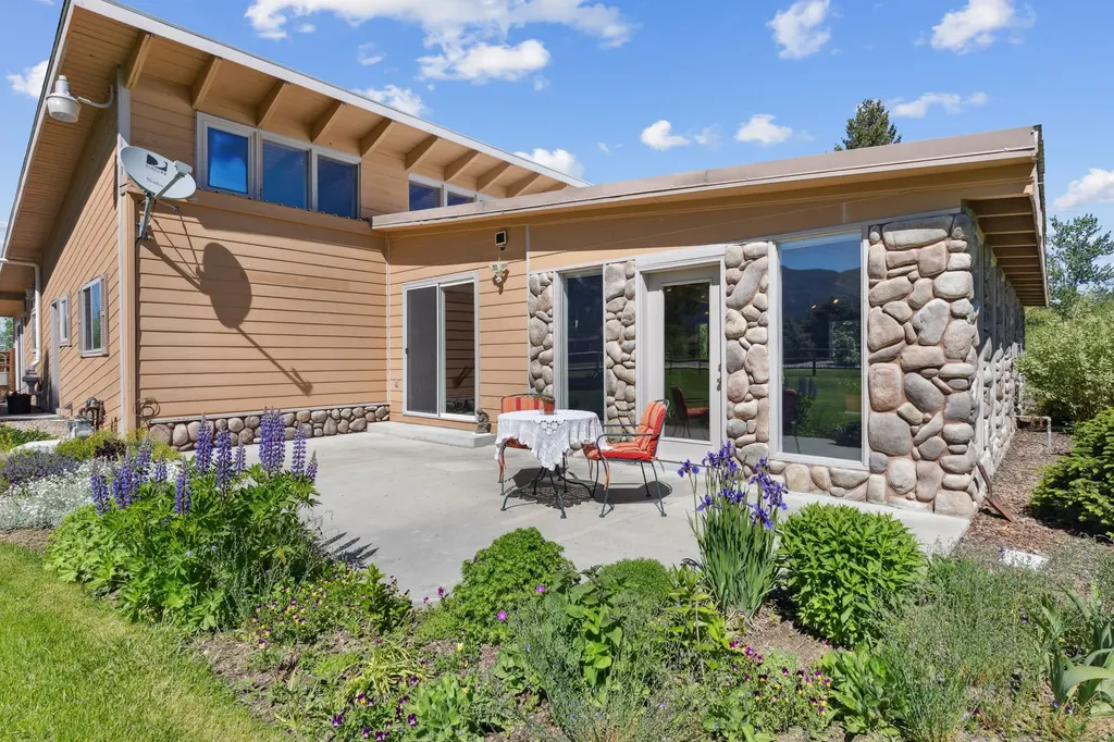 4079 Stevensville River Road Stevensville MT 59870