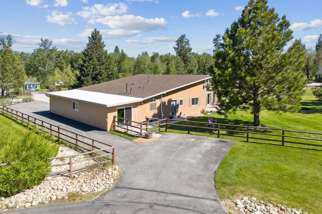 4079 Stevensville River Road Stevensville MT 59870