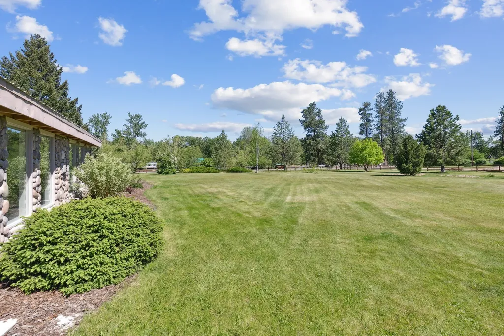 4079 Stevensville River Road Stevensville MT 59870
