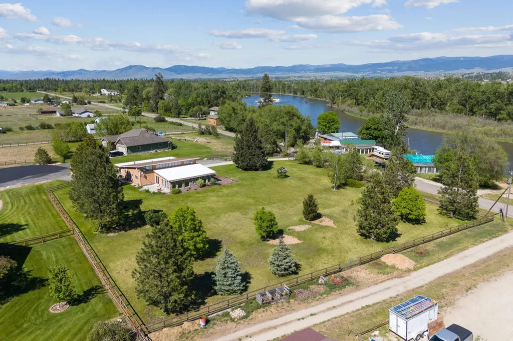 4079 Stevensville River Road Stevensville MT 59870