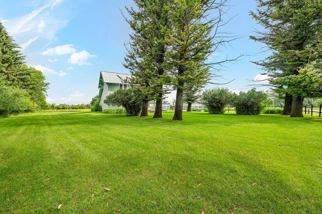 6058 Cottonwood Creek Road Lewistown MT 59457