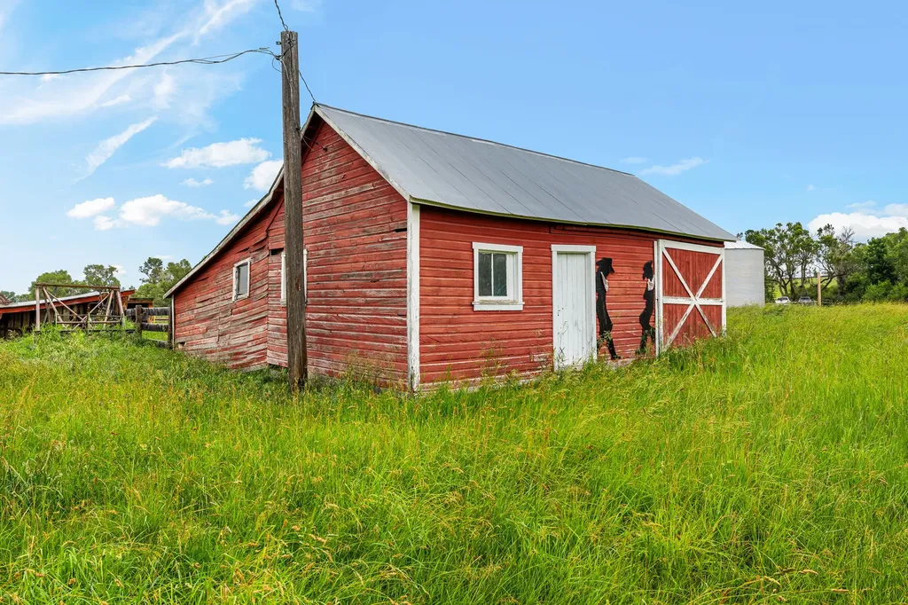 6058 Cottonwood Creek Road Lewistown MT 59457