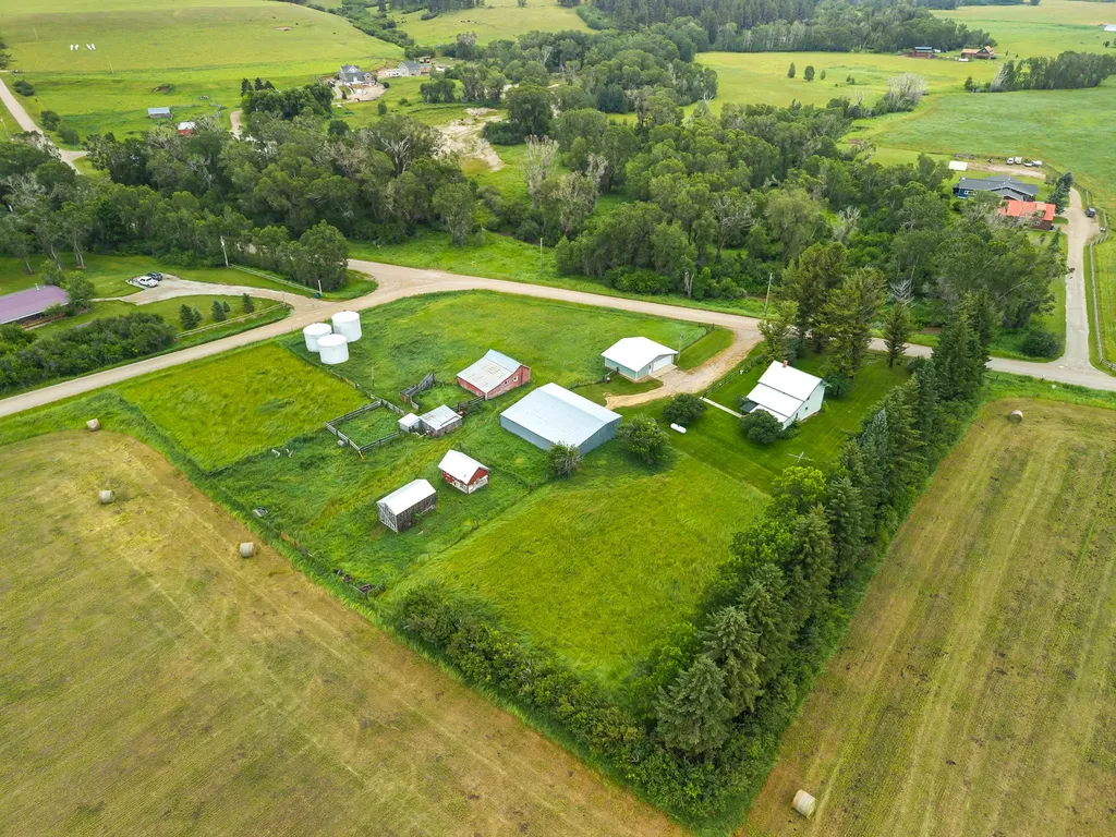 6058 Cottonwood Creek Road Lewistown MT 59457