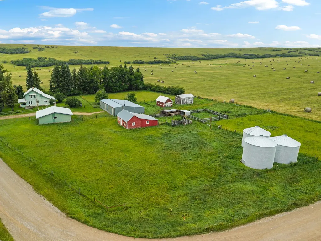 6058 Cottonwood Creek Road Lewistown MT 59457