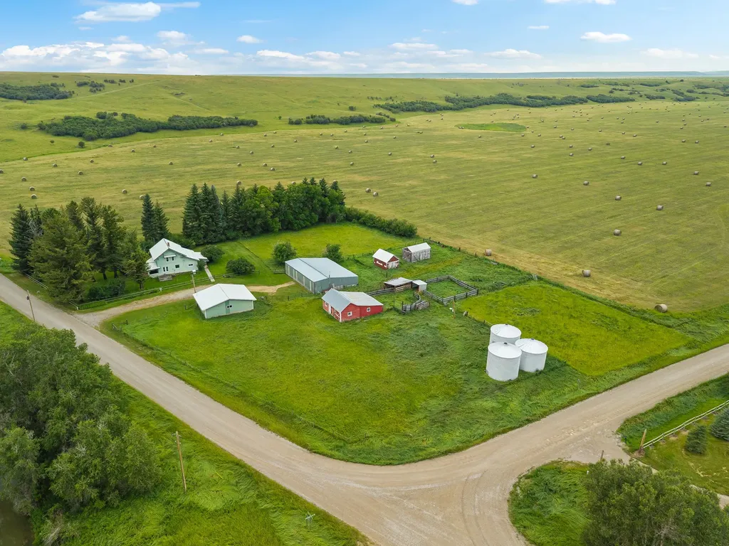6058 Cottonwood Creek Road Lewistown MT 59457