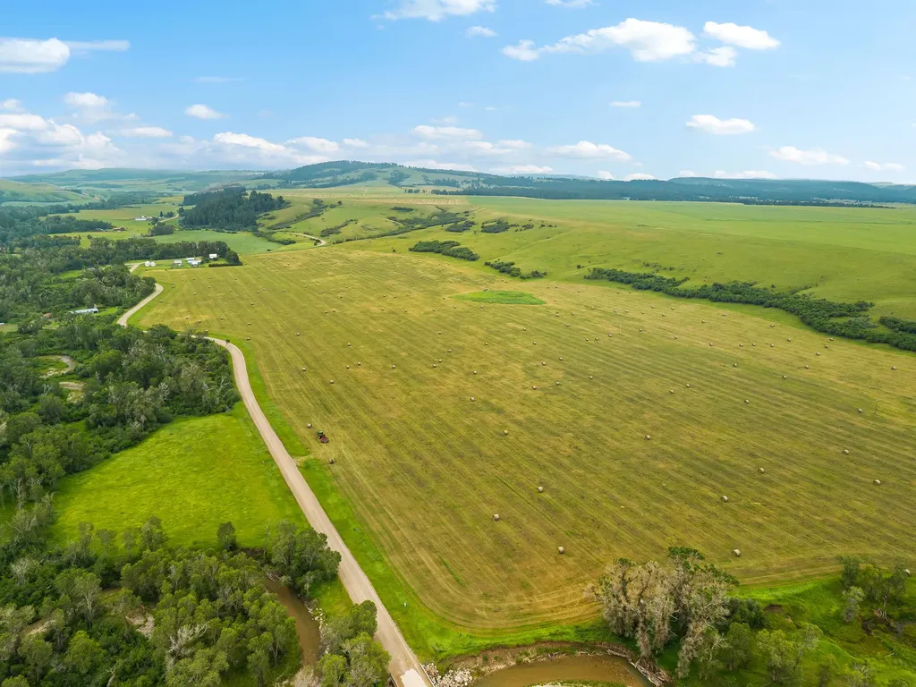 6058 Cottonwood Creek Road Lewistown MT 59457