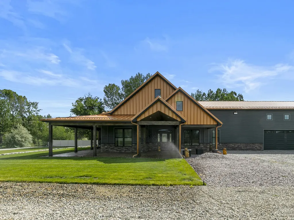 29 Lower Hawk Valley Road Columbus MT 59019