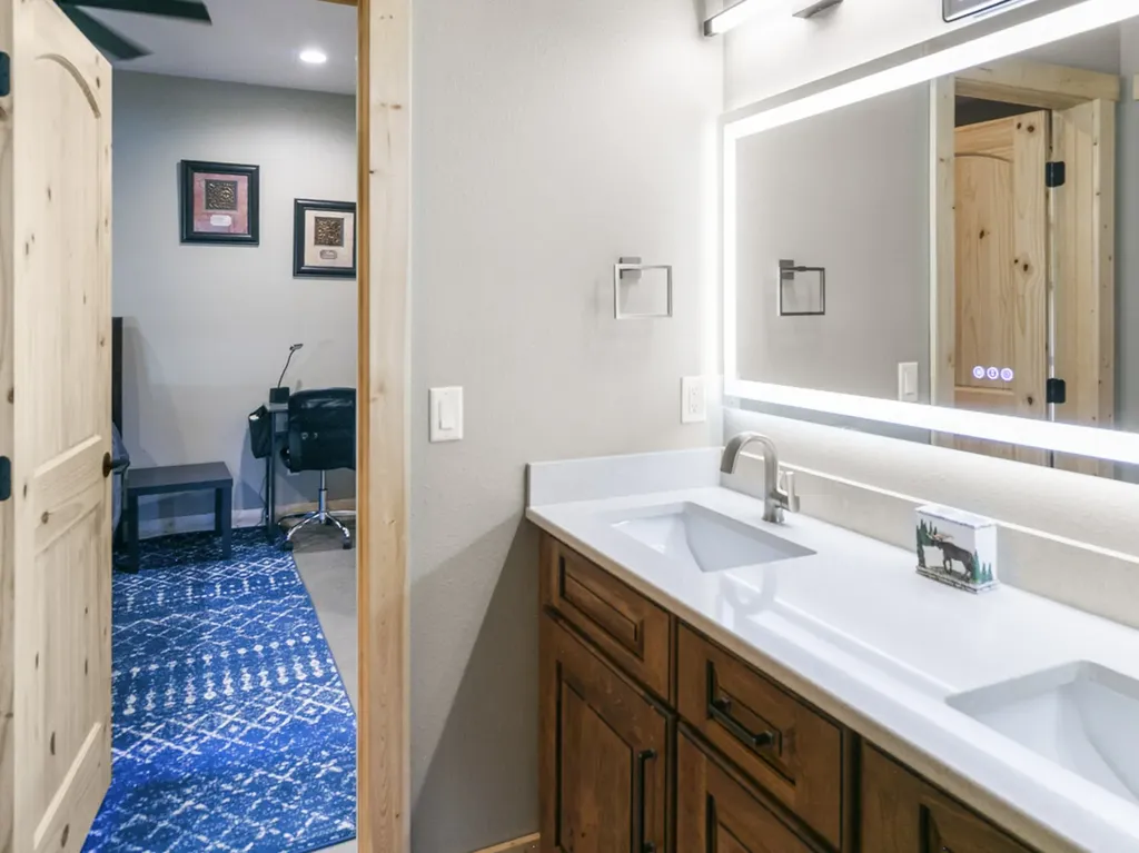 29 Lower Hawk Valley Road Columbus MT 59019