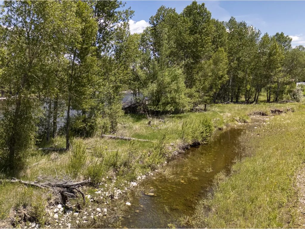 29 Lower Hawk Valley Road Columbus MT 59019